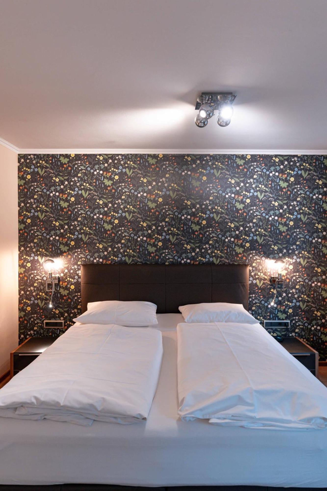 Boutique-Hotel Bayerischer Hof เคมป์เทน ภายนอก รูปภาพ